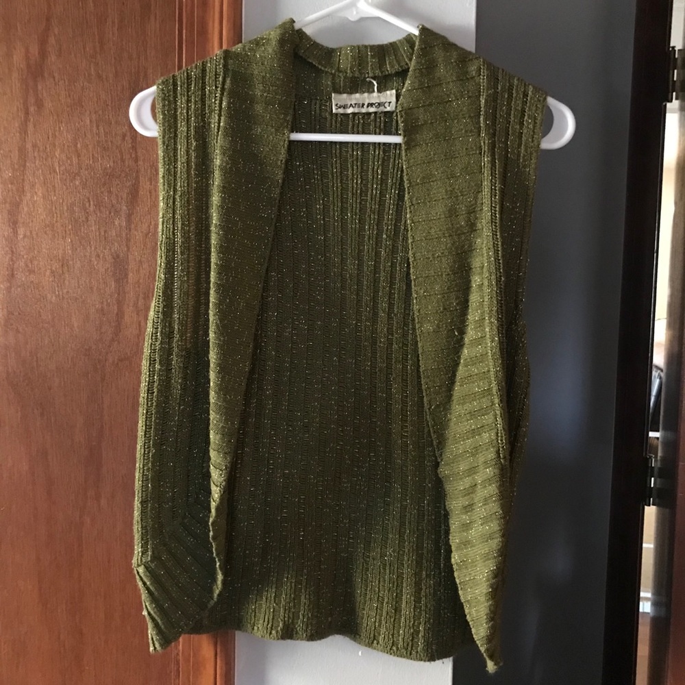 Sweater vest